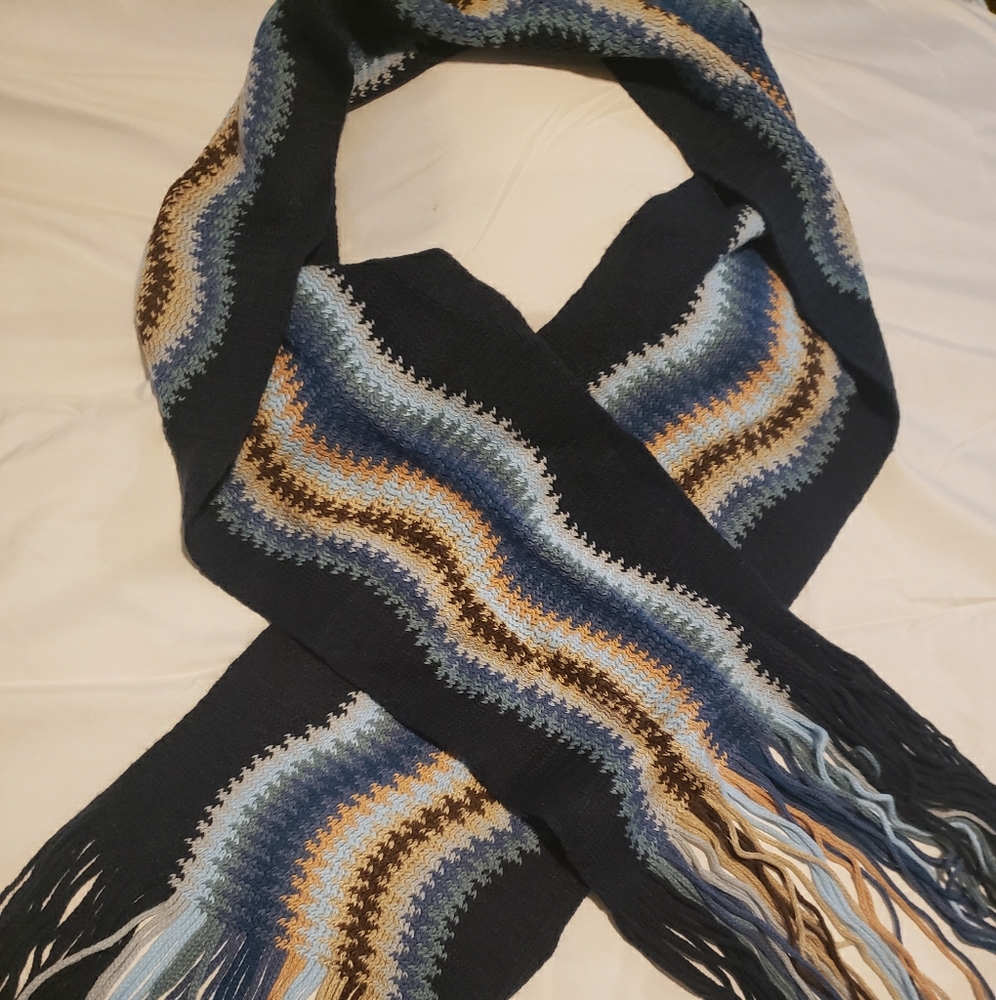 AK knit scarf